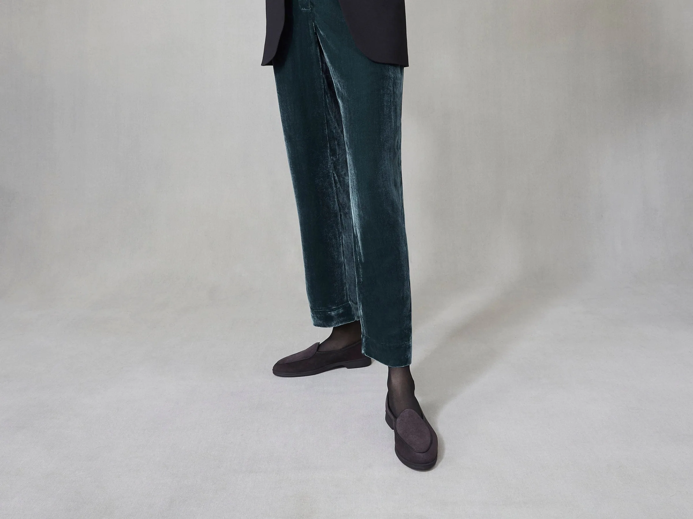 Stride Loafers in Cedre Noir Glove Suede Dark Sole