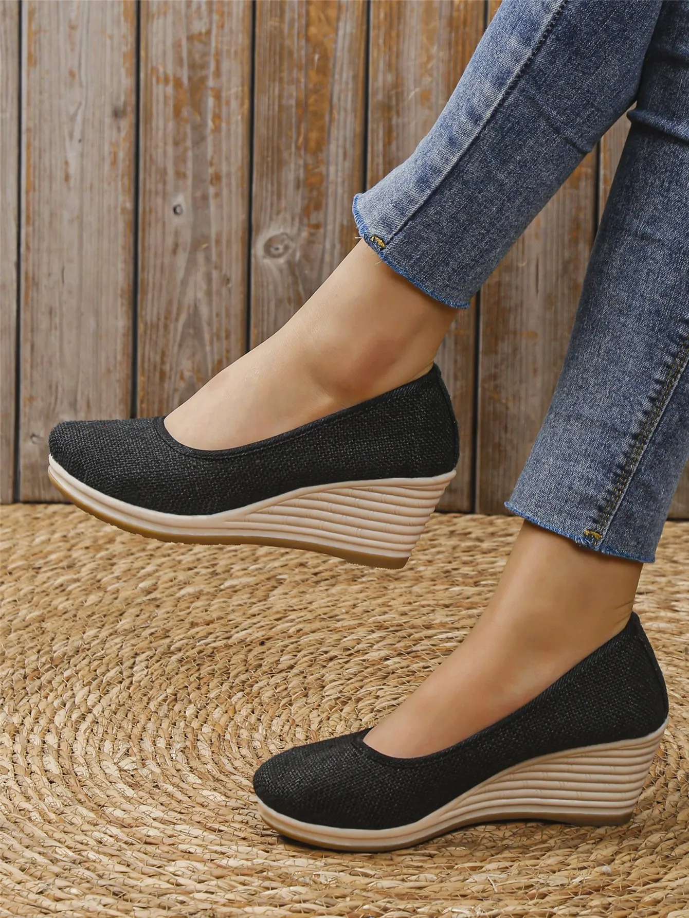 Vacation Blue Linen Court Wedges